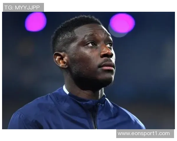 穆阿尼对曼联比赛中下巴受伤伤情暂无大碍无需过度担忧