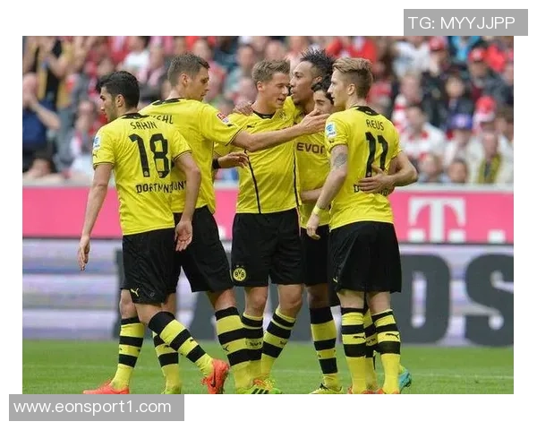 德国总理默茨提前离场错失多特绝杀圣保利的精彩瞬间 德国总理默茨提前离场错失多特绝杀圣保利的精彩瞬间