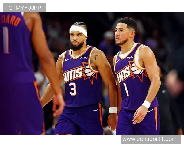 狄龙赞布克突破能力与防守智慧助力队友成长与发展