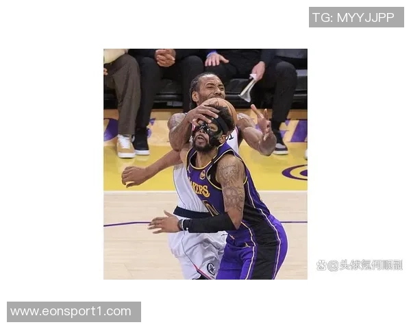 湖人因签约斯玛特不得不裁掉古德温近期表现抢眼场均数据亮眼