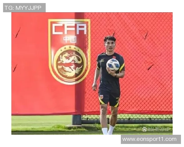 邓卓翔参加A级教练员培训班明年是否执教三镇仍待确认